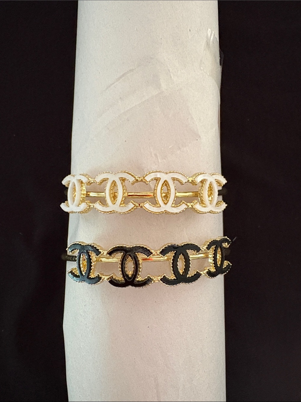 Fashion Gold-Tone Set of 2 Bangle Bracelets in White and Black